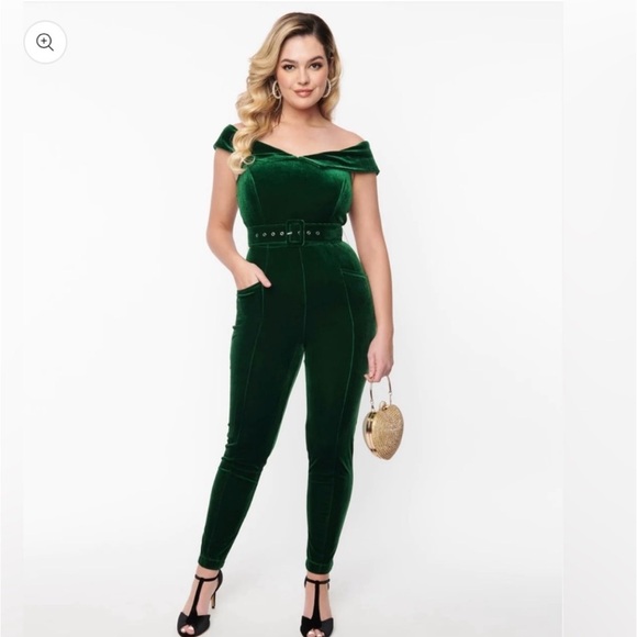 Unique Vintage Accessories - Unique Vintage Emerald Belt